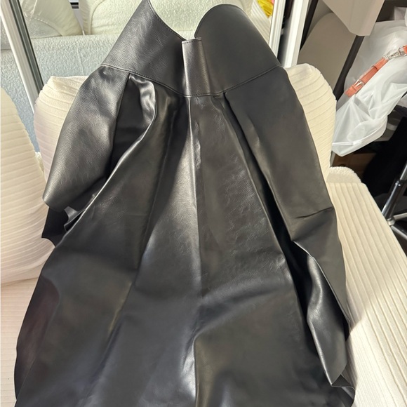 Fashion Nova Black Skirt Belt - Picture 10 of 17